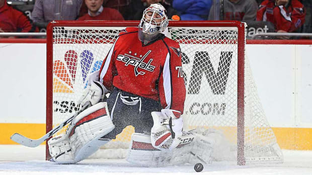 Braden-Holtby-Patrick-Smith.jpg